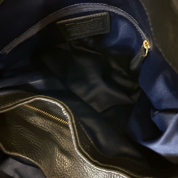 NWT Coach Pebble Leather Shoulder Bag. - Picture 10 of 12